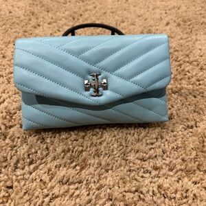 Brand new with tags Tory Burch crossbody wallet